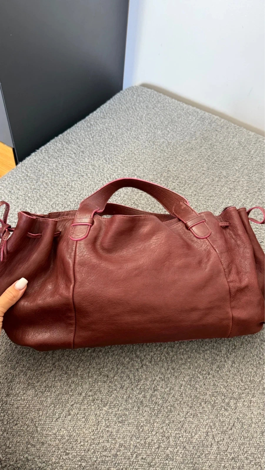 Gerard Darel 24H burgundy leather handbag