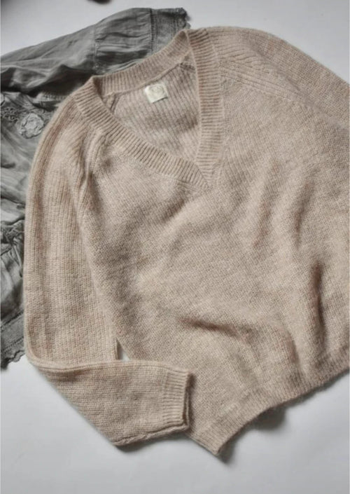 Des petits hauts Bolivie kid mohair beige jumper sweater