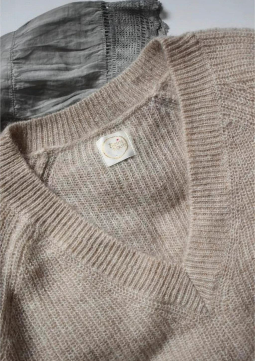 Des petits hauts Bolivie kid mohair beige jumper sweater