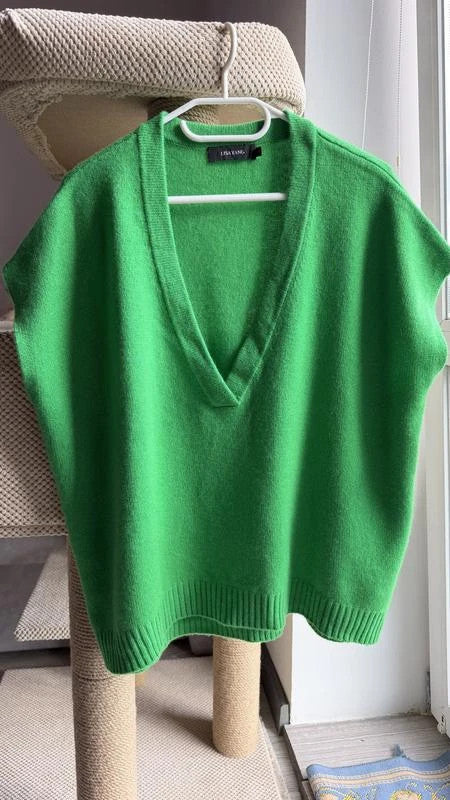 Lisa Yang green cashmere sleeveless vest