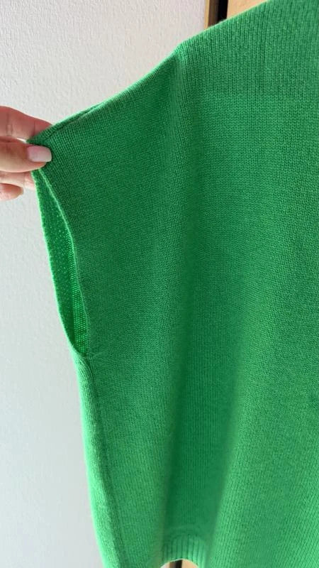 Lisa Yang green cashmere sleeveless vest