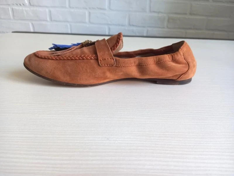Tod’s brown suede leather loafers