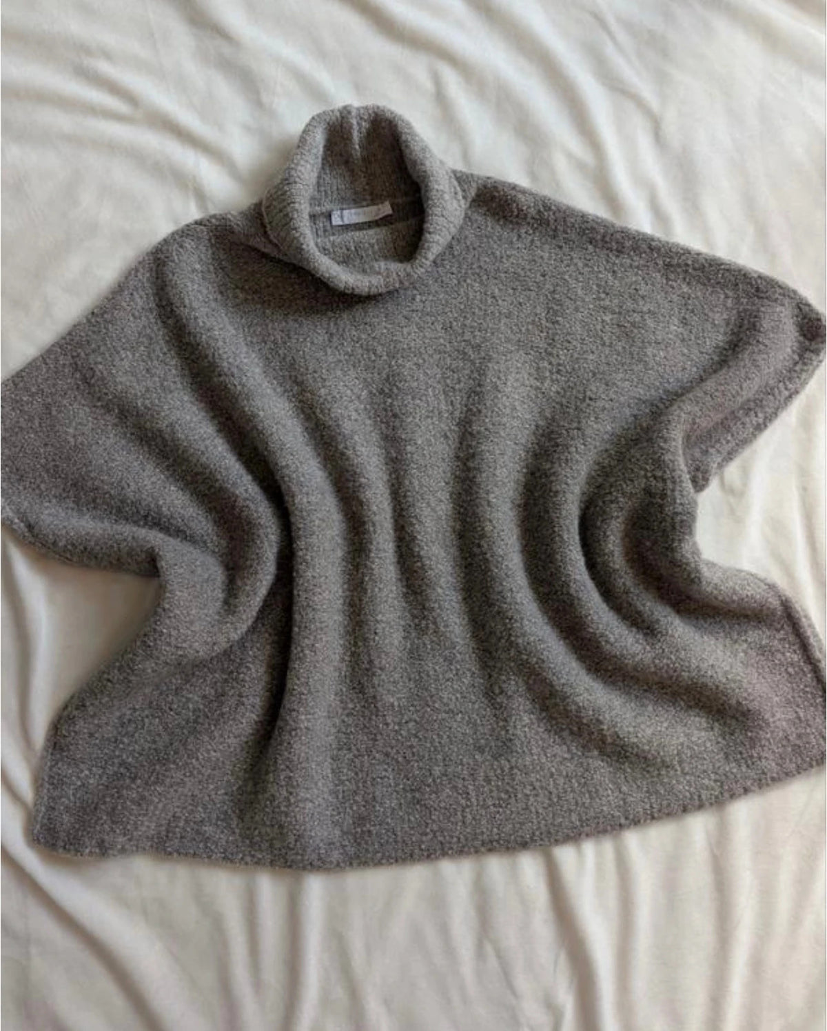 Fabiana Filippi taupe alpaga poncho