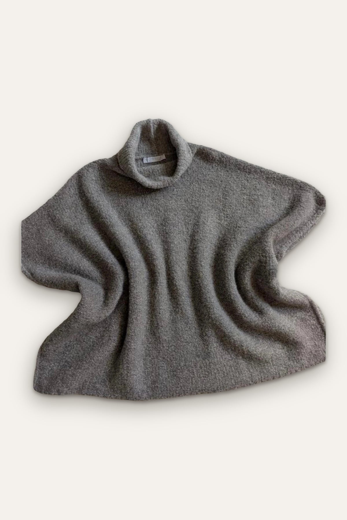 Fabiana Filippi taupe alpaga poncho