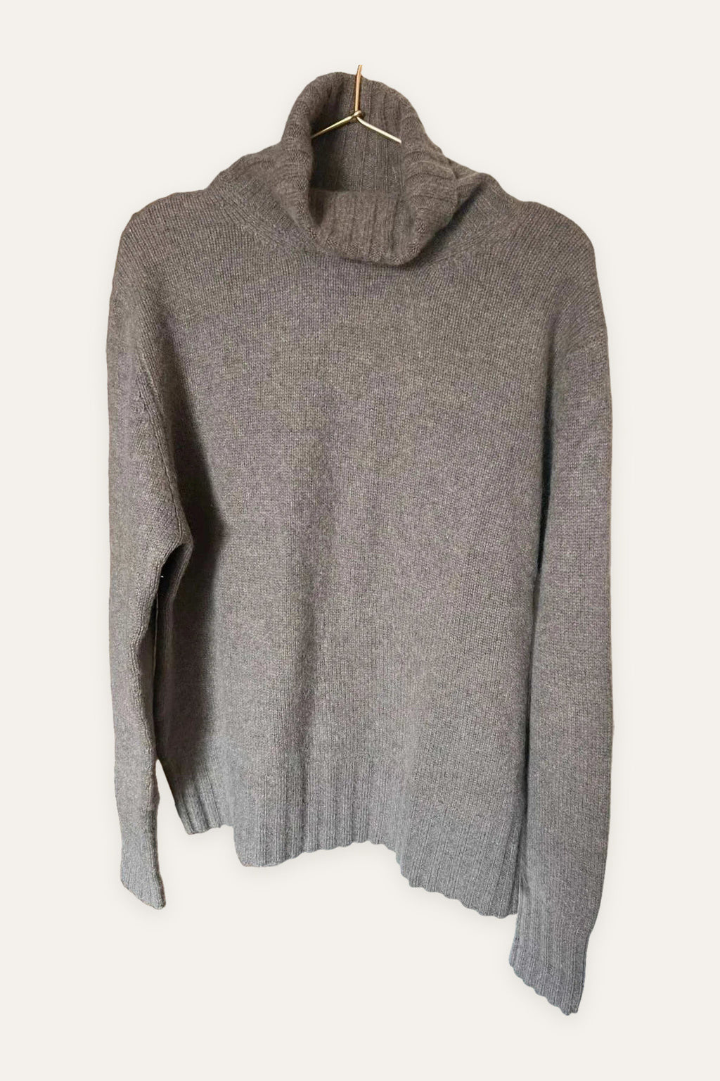 Princess goes Hollywood brown cashmere turtle sweater